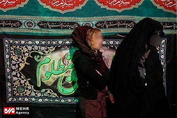 وقتی آموزش آرایش عزاداری در فضای مجازی جنجالی می شود وقتی آموزش آرایش عزاداری در فضای مجازی جنجالی می گردد