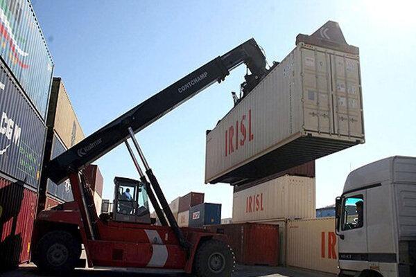 افزایش صادرات فرآورده های نفتی از بنادر هرمزگان افزایش صادرات فرآورده های نفتی از بنادر هرمزگان